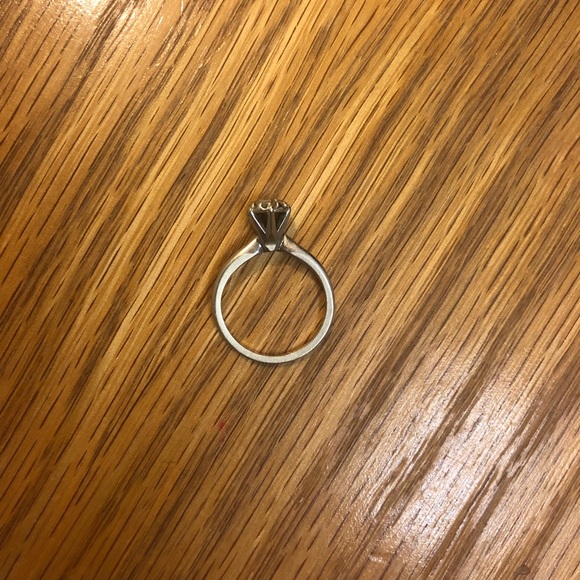 Diamond ring - Picture 5 of 5